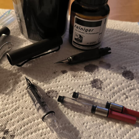 Reinigung der Tintenfüller